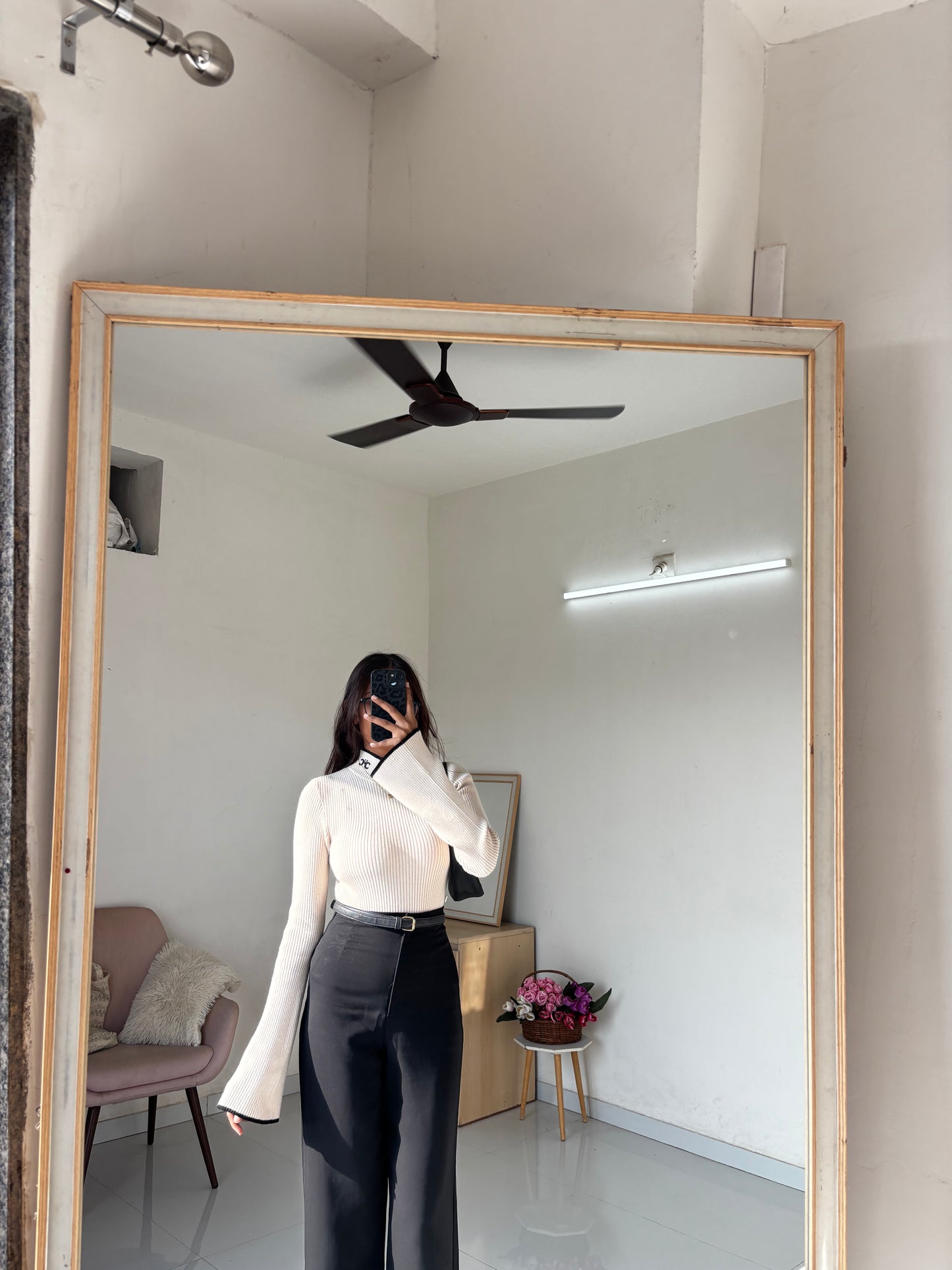 Off white Pullover full sleeve top