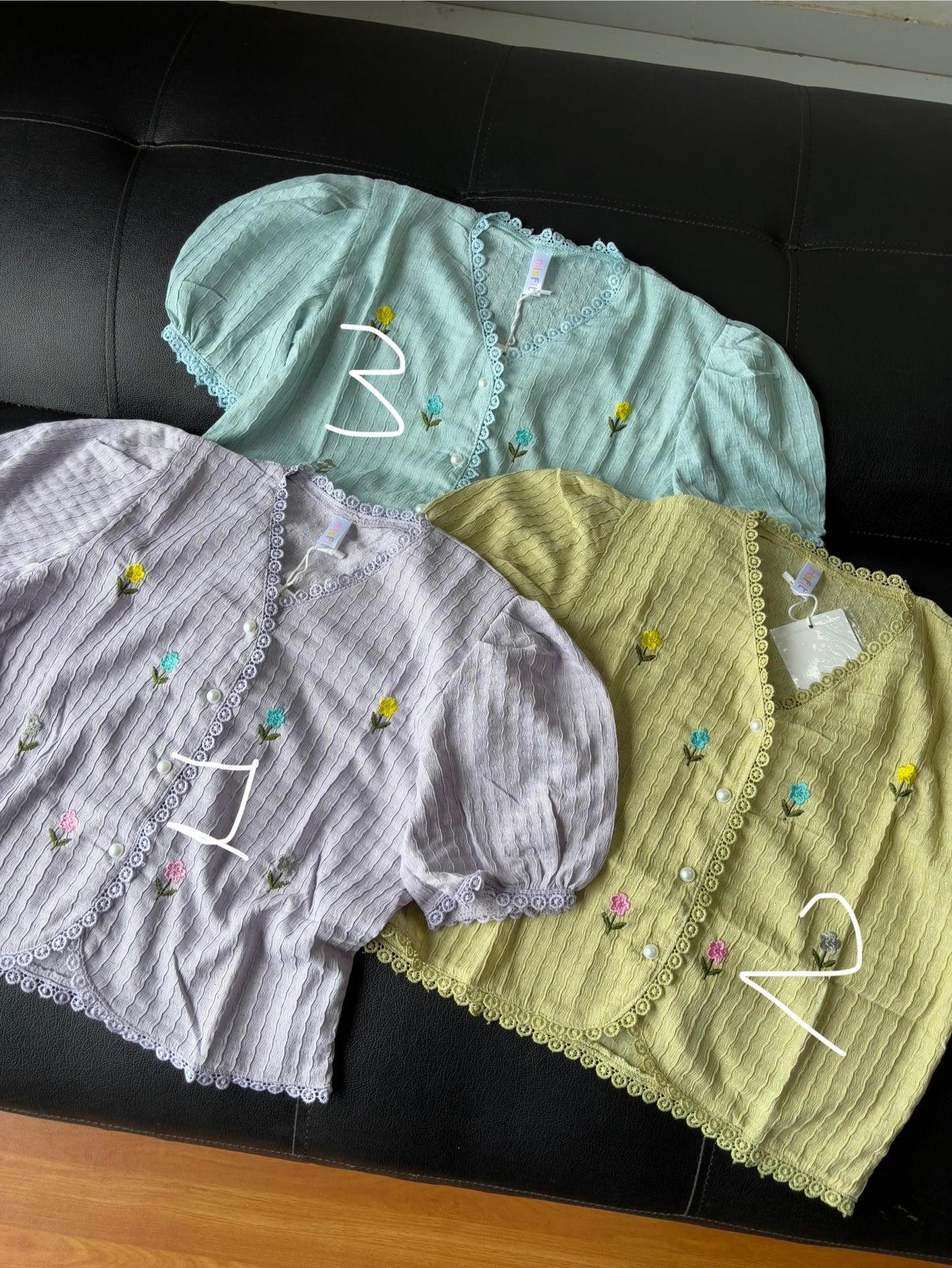 Tiny Flowers Lace Korean Cardigan