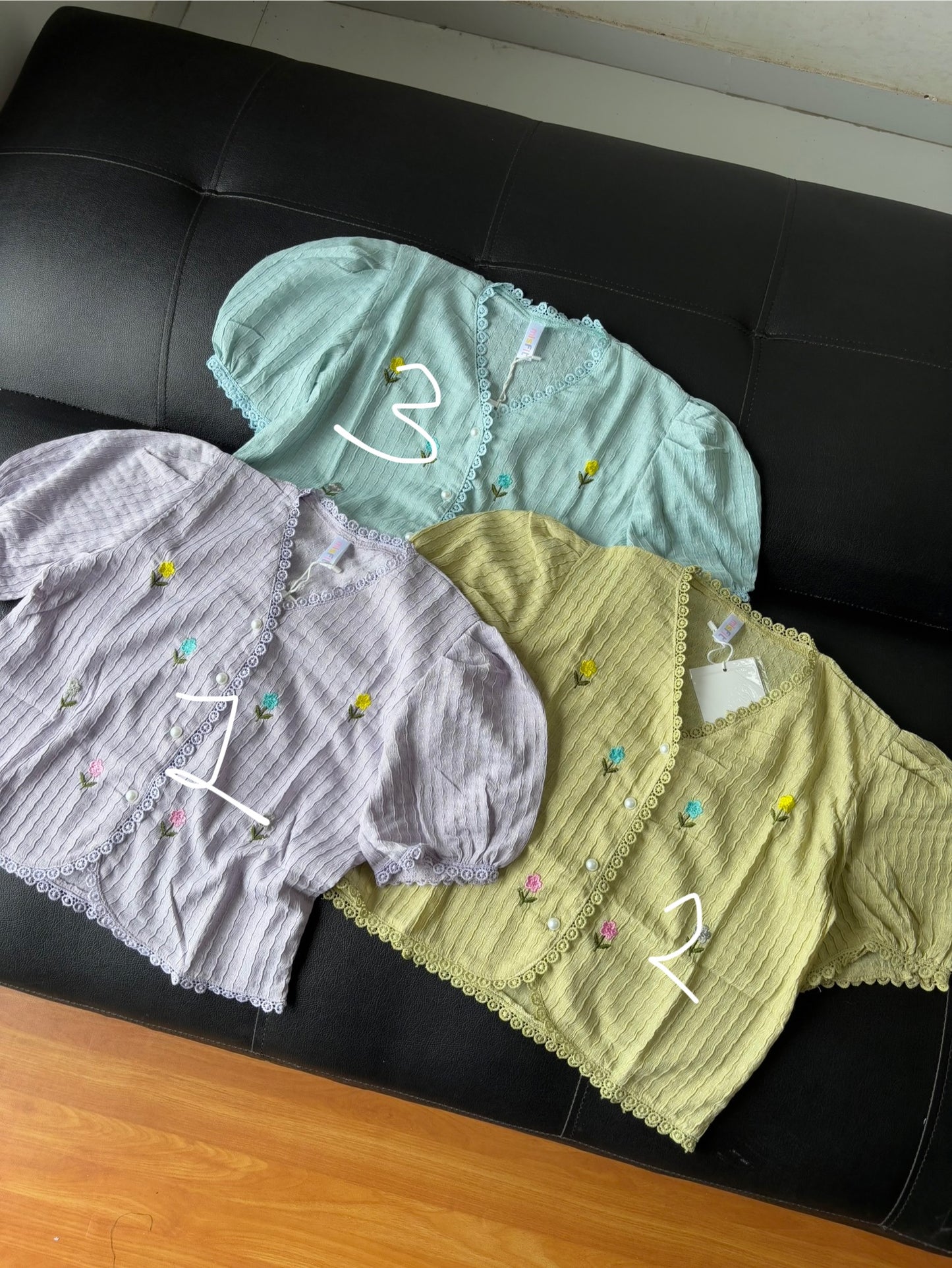 Tiny Flowers Lace Korean Cardigan