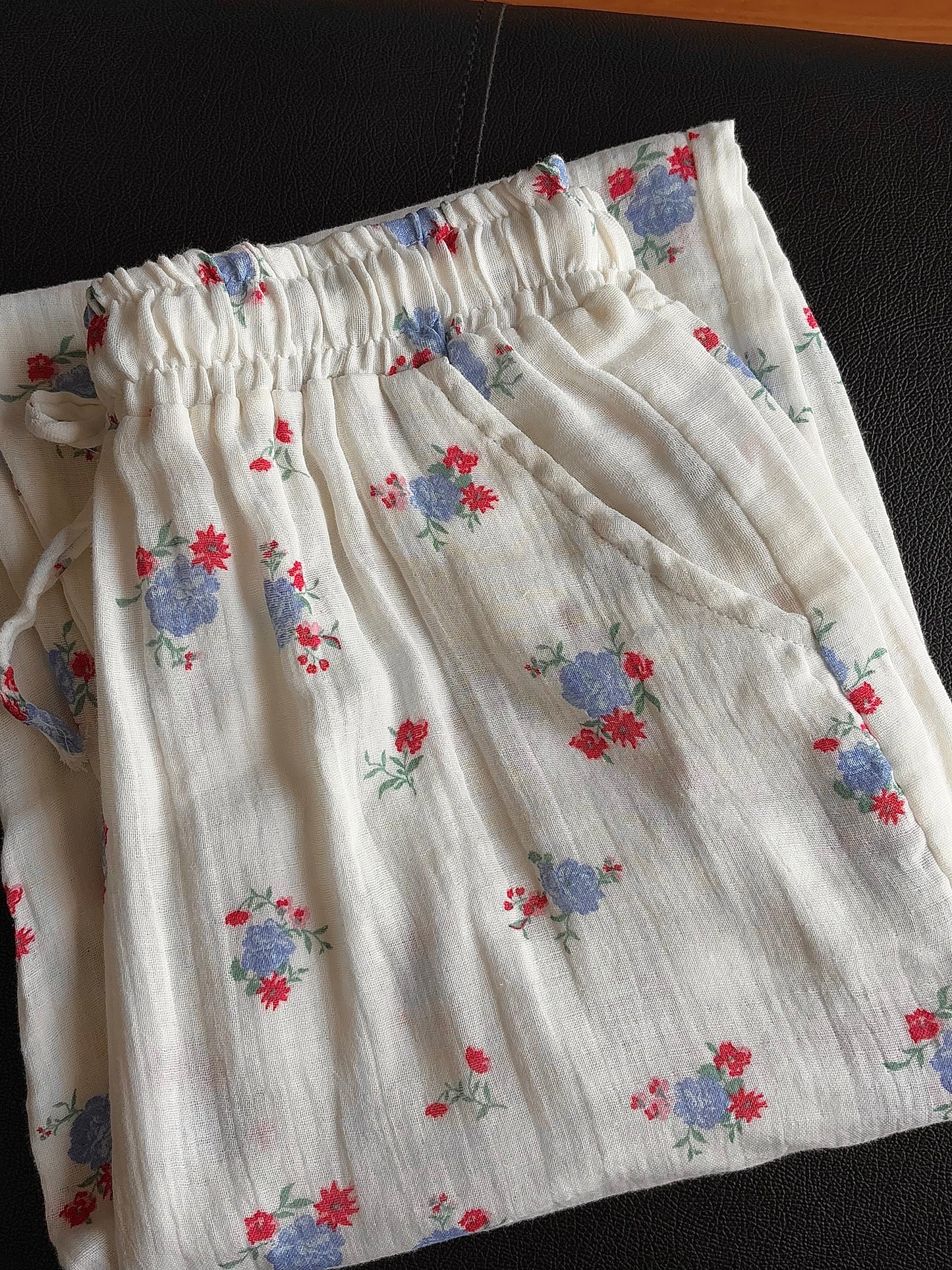 Flowers Printed Pants
