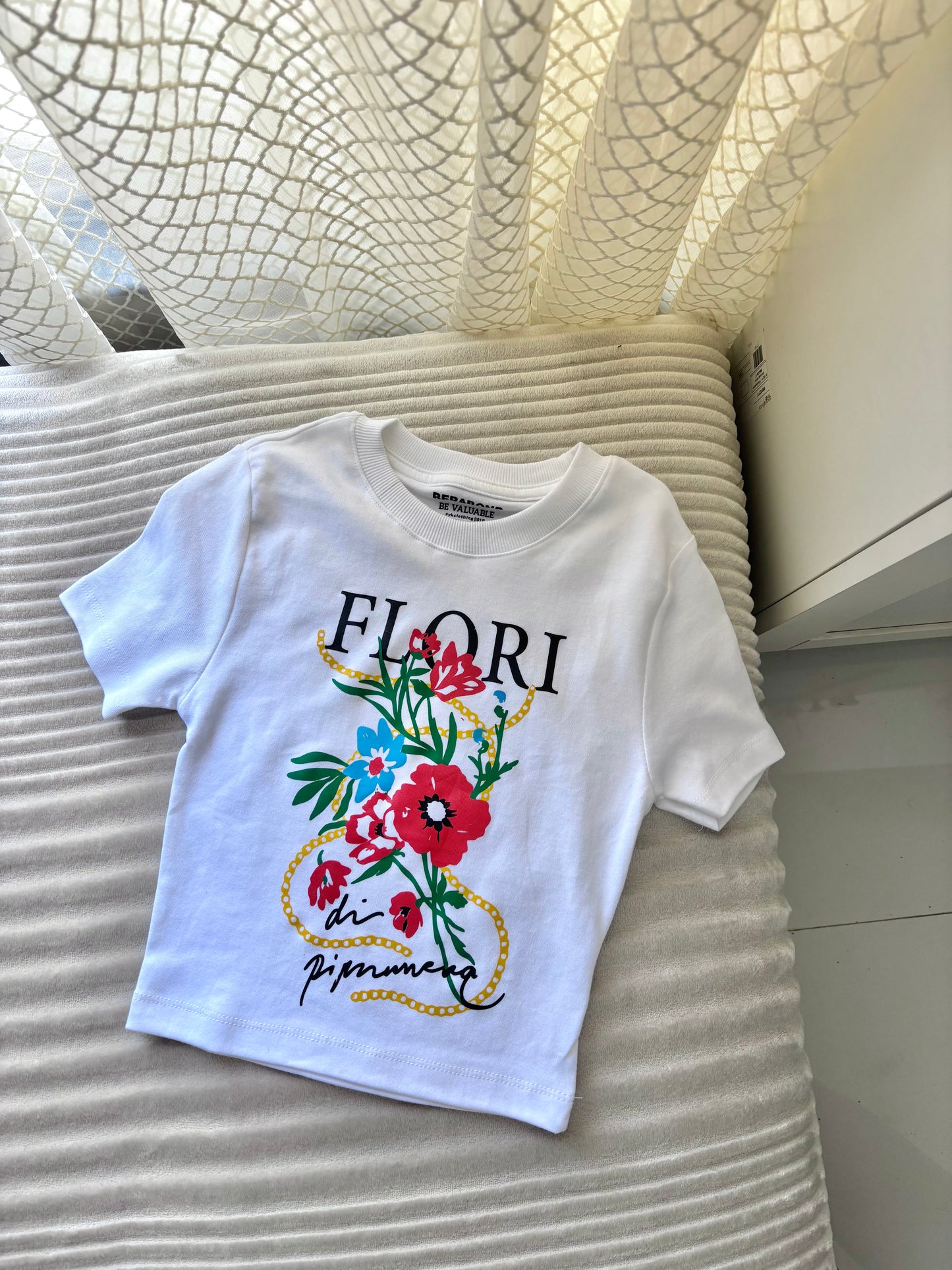 "Flori" Crop Tee