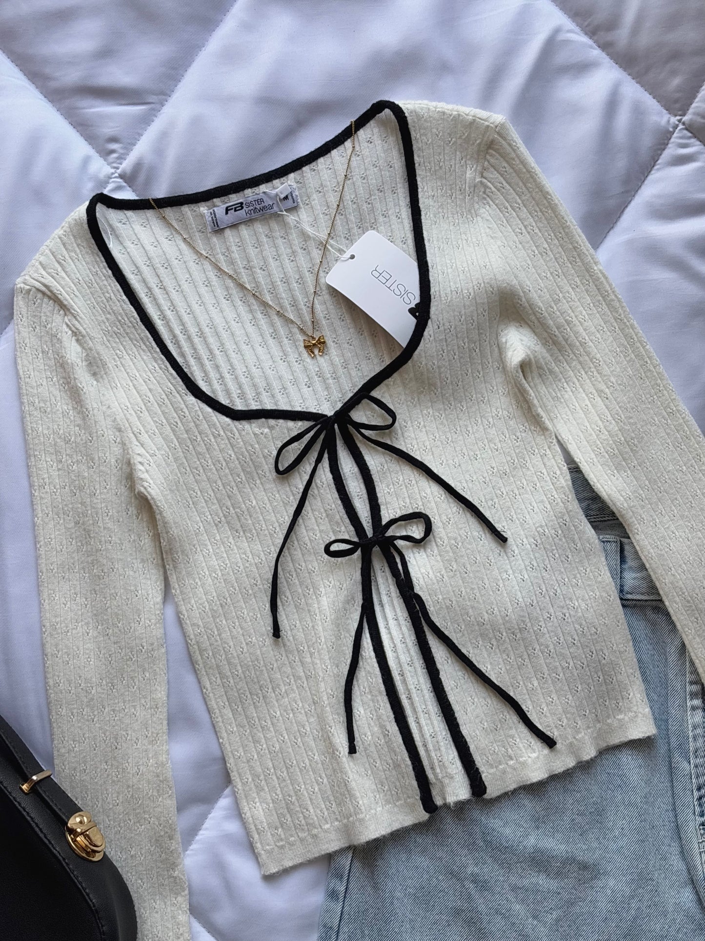 White bow top❀