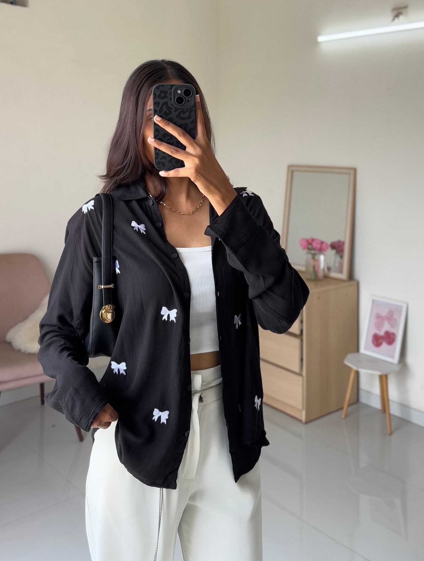 Bow Embroidery Shirt (Black)