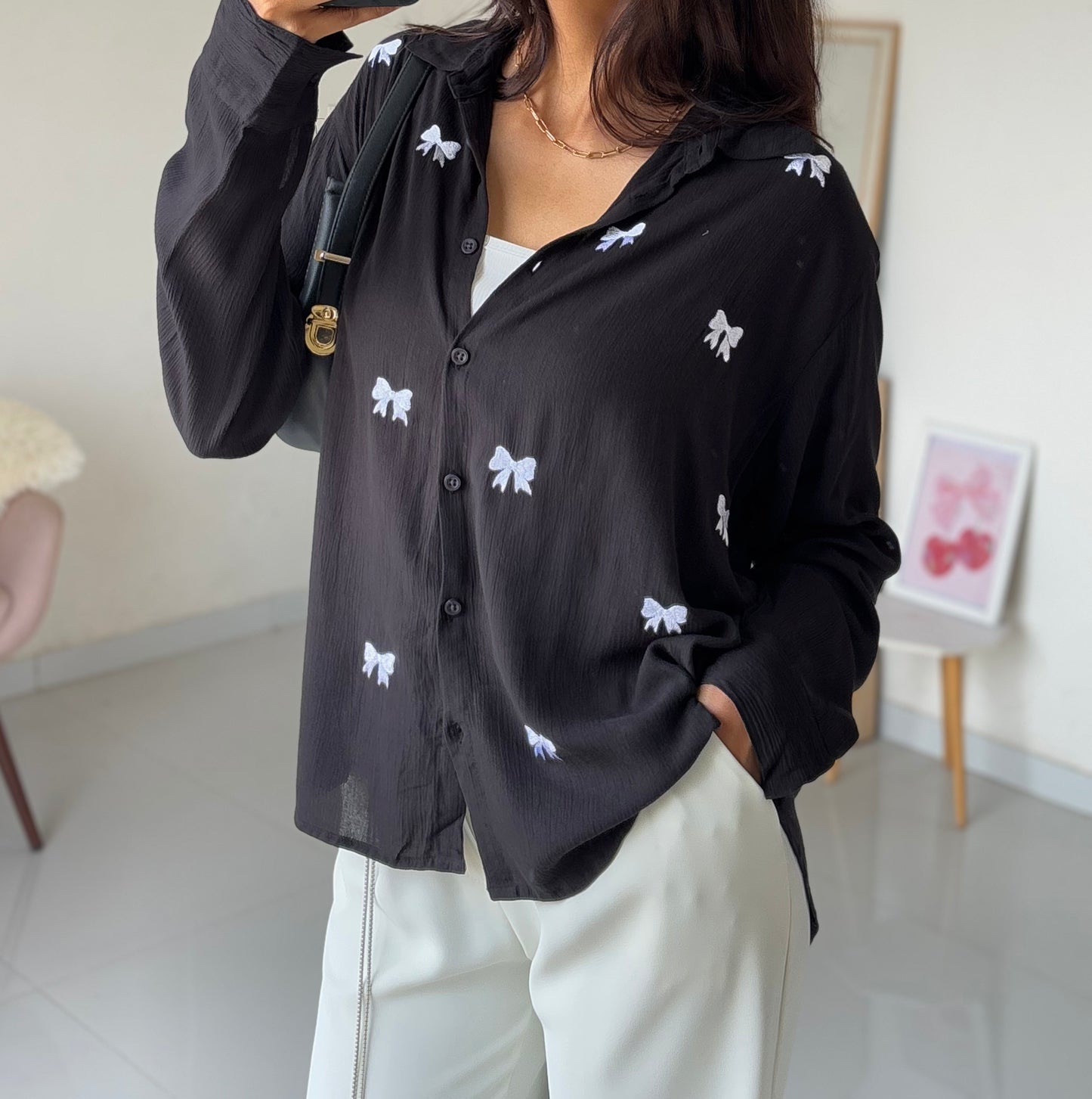 Bow Embroidery Shirt (Black)