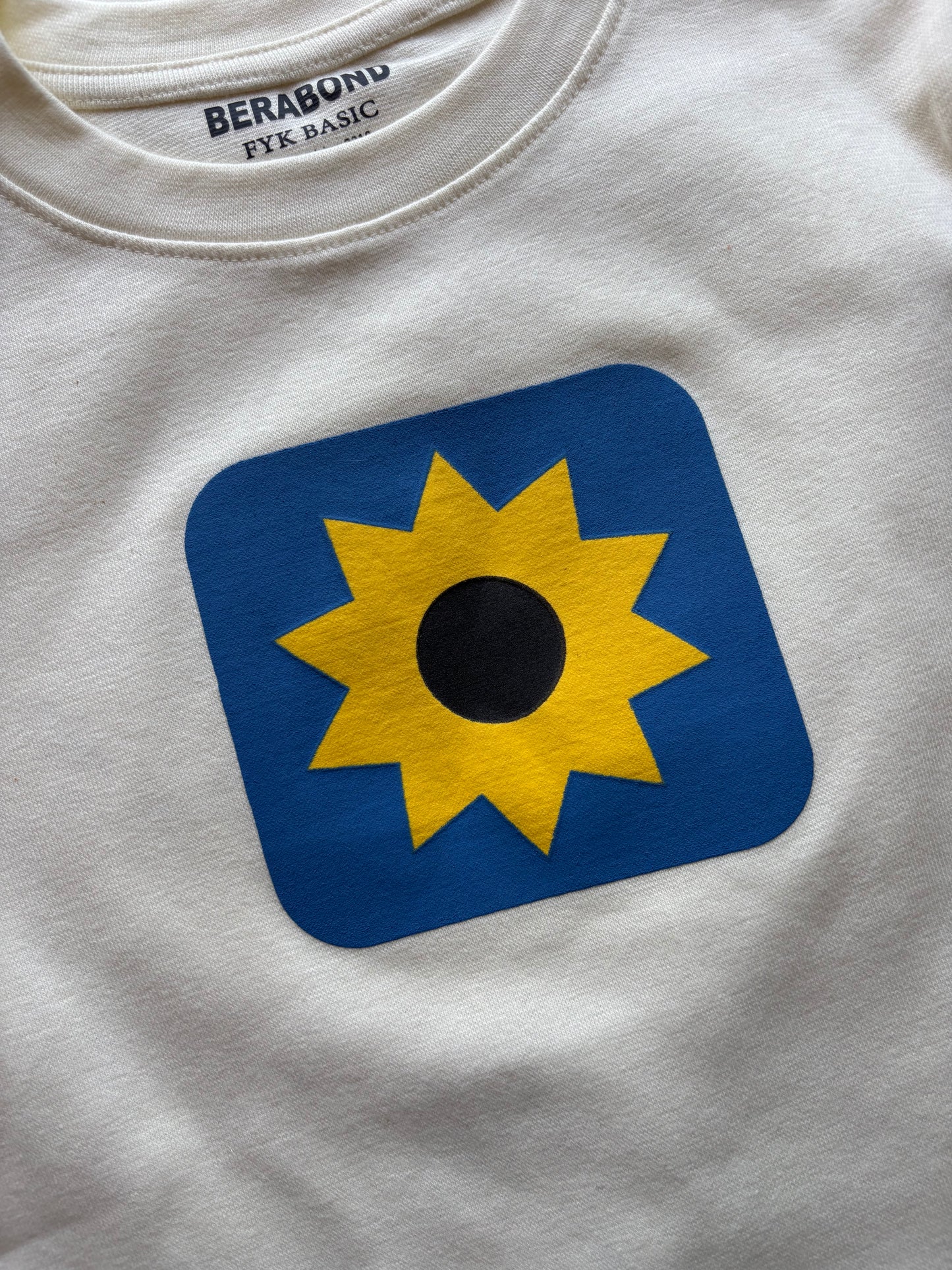"Sun Flower" back print crop t-shirt