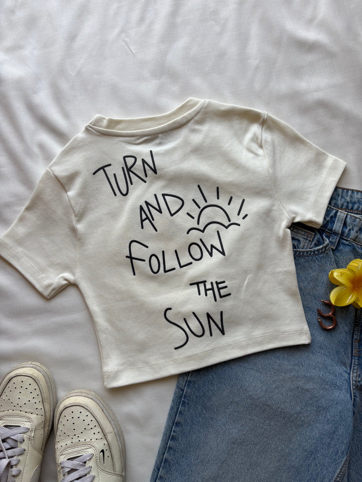 "Sun Flower" back print crop t-shirt