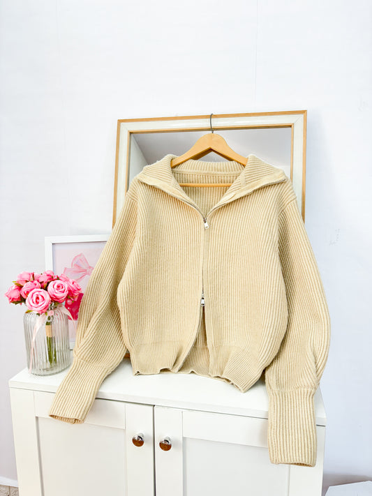 zipper knit ( Up to 36 Bust)