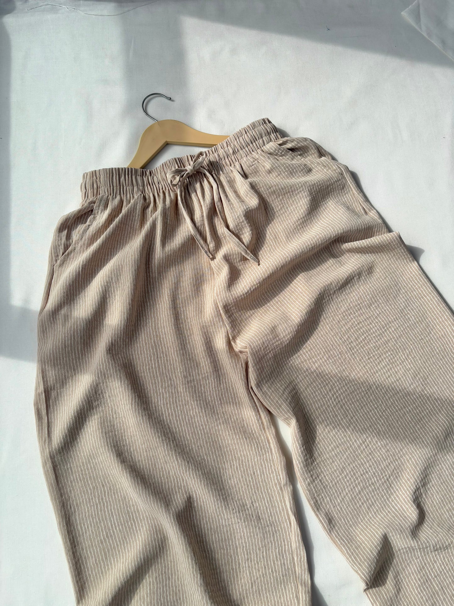 Viral Pinteresty Striped Pants (Beige)