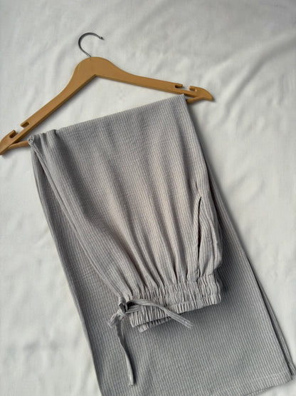 Viral Pinteresty Striped Pants (Light grey)