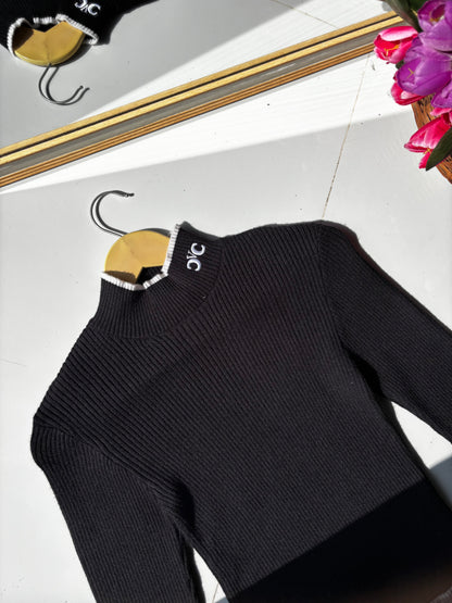 Black Pullover full sleeve top