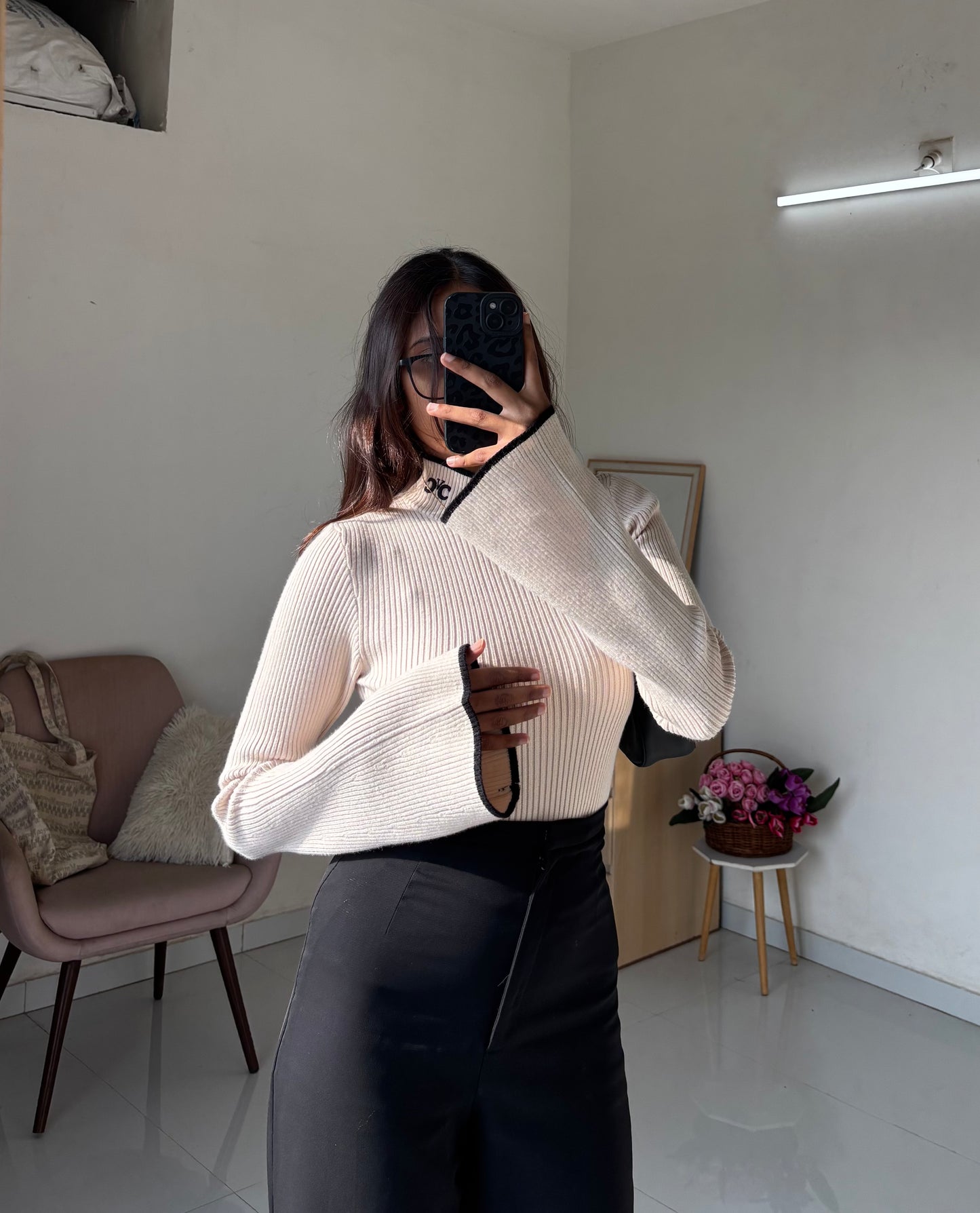 Off white Pullover full sleeve top