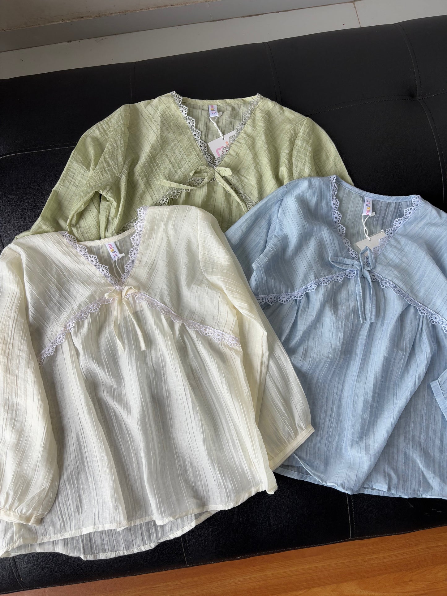 V neck Lace Korean top