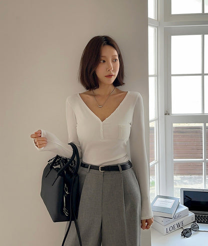 Classic V-neck Full Sleeve Built-in Bra Top