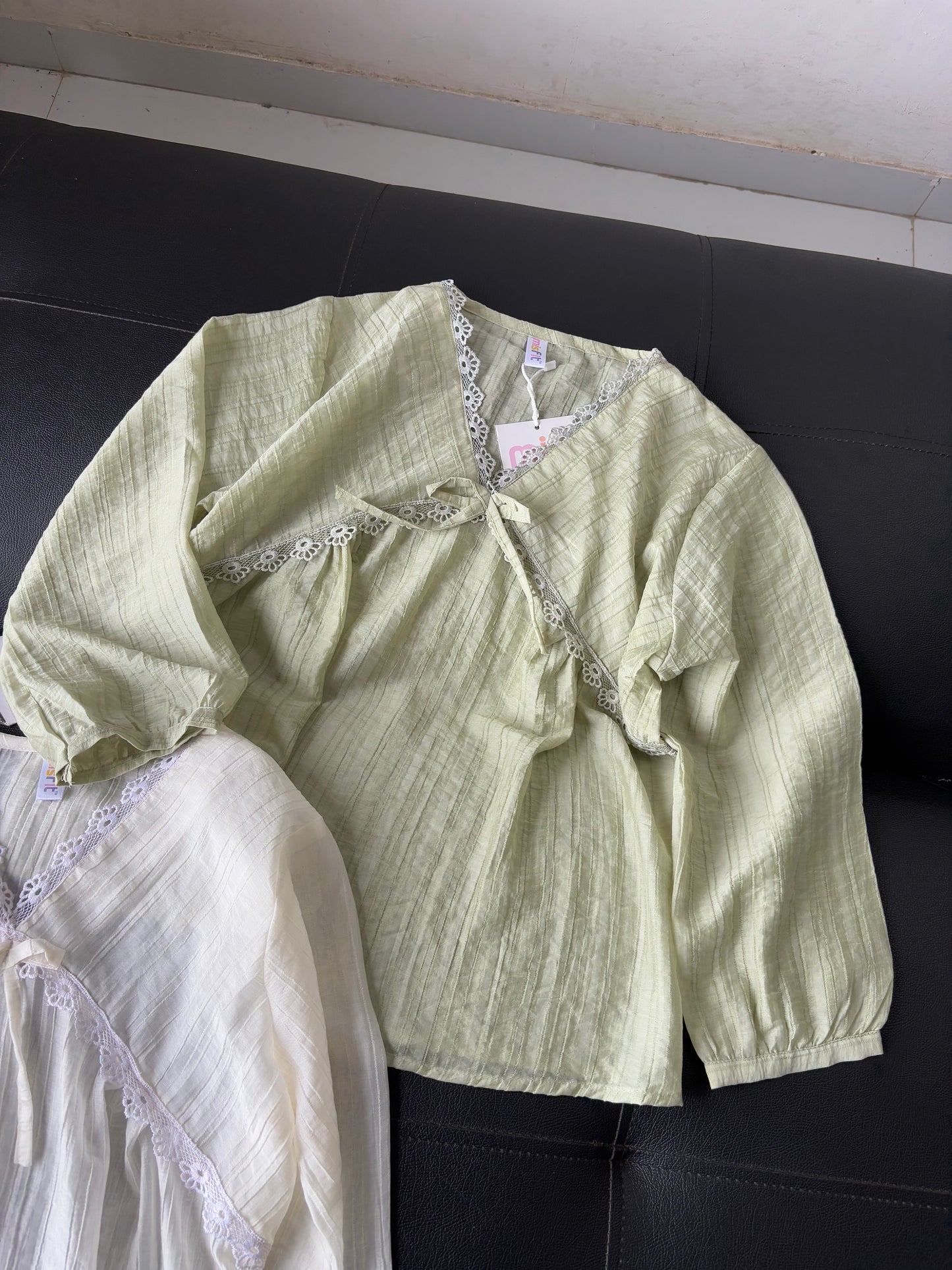 V neck Lace Korean top