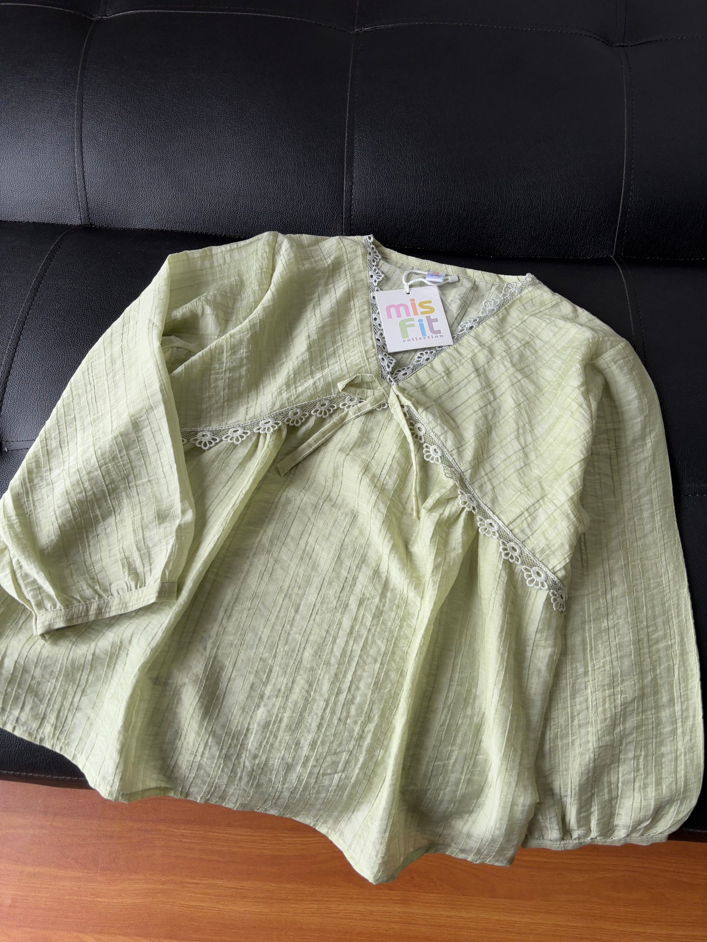 V neck Lace Korean top