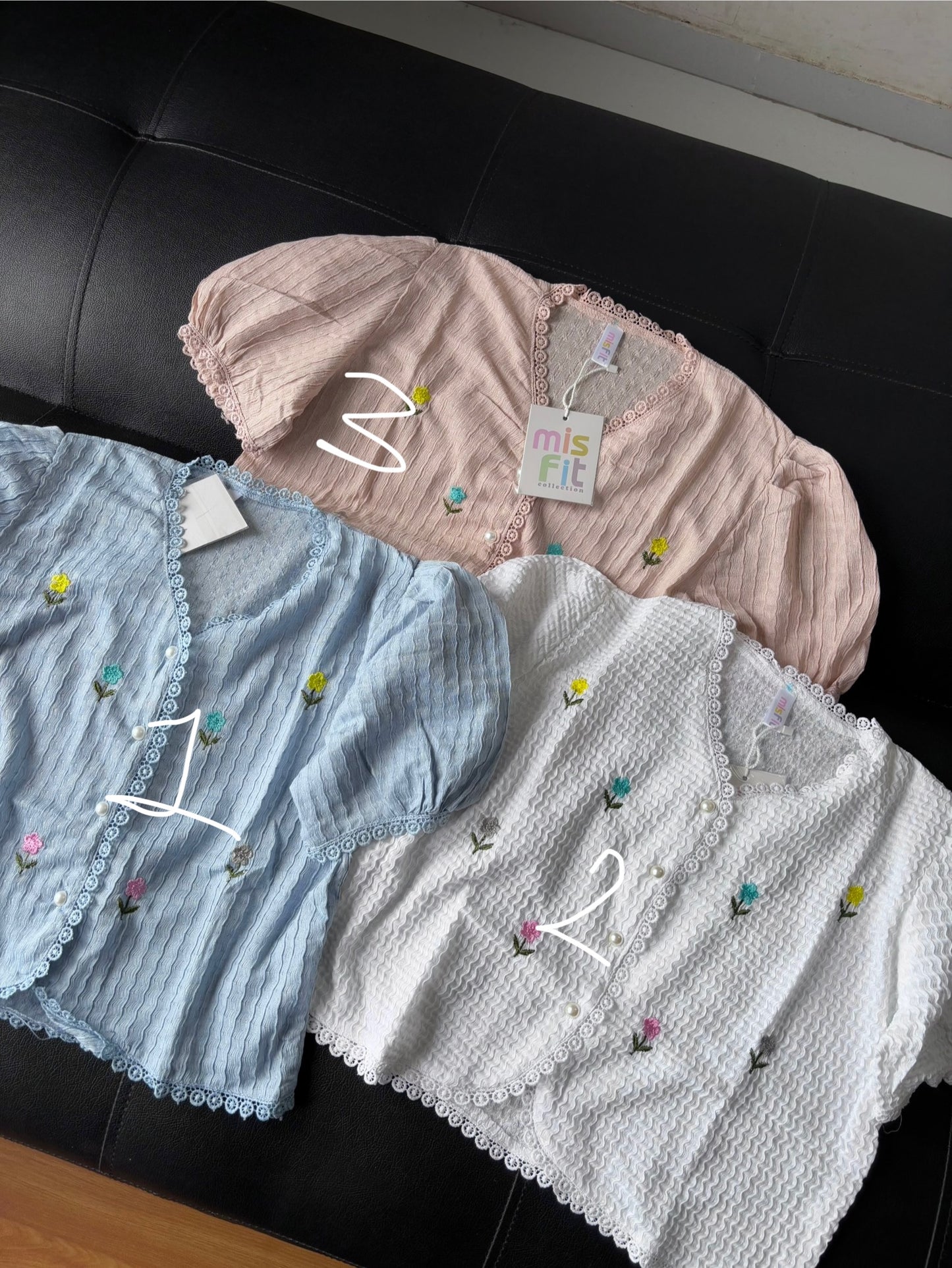 Tiny Flowers Lace Korean Cardigan