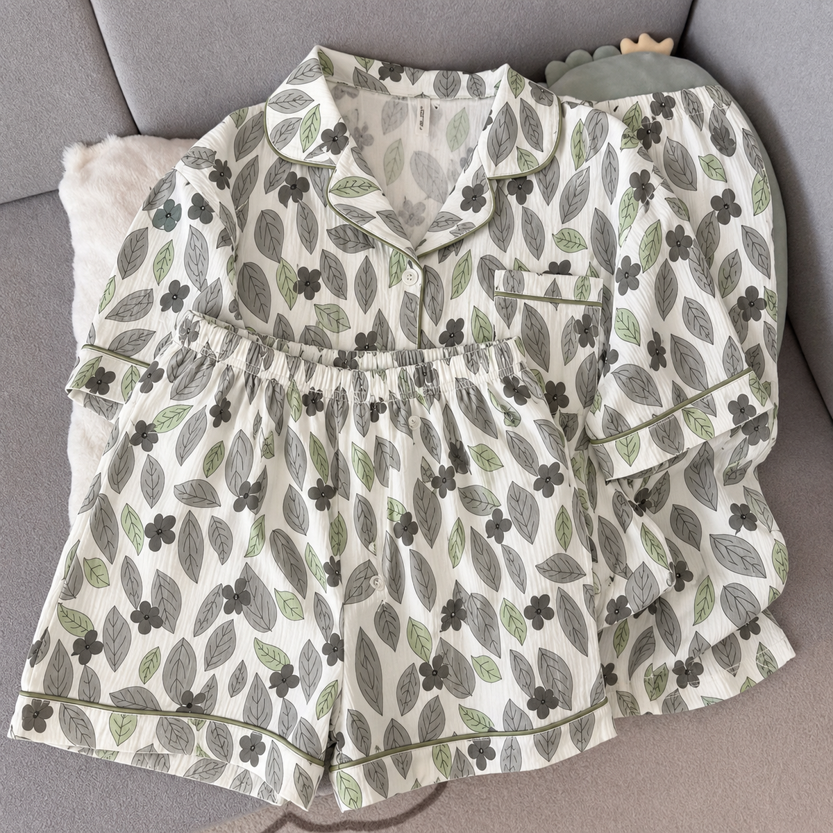 Leafy Meadow Padded 3 Piece Night Suit