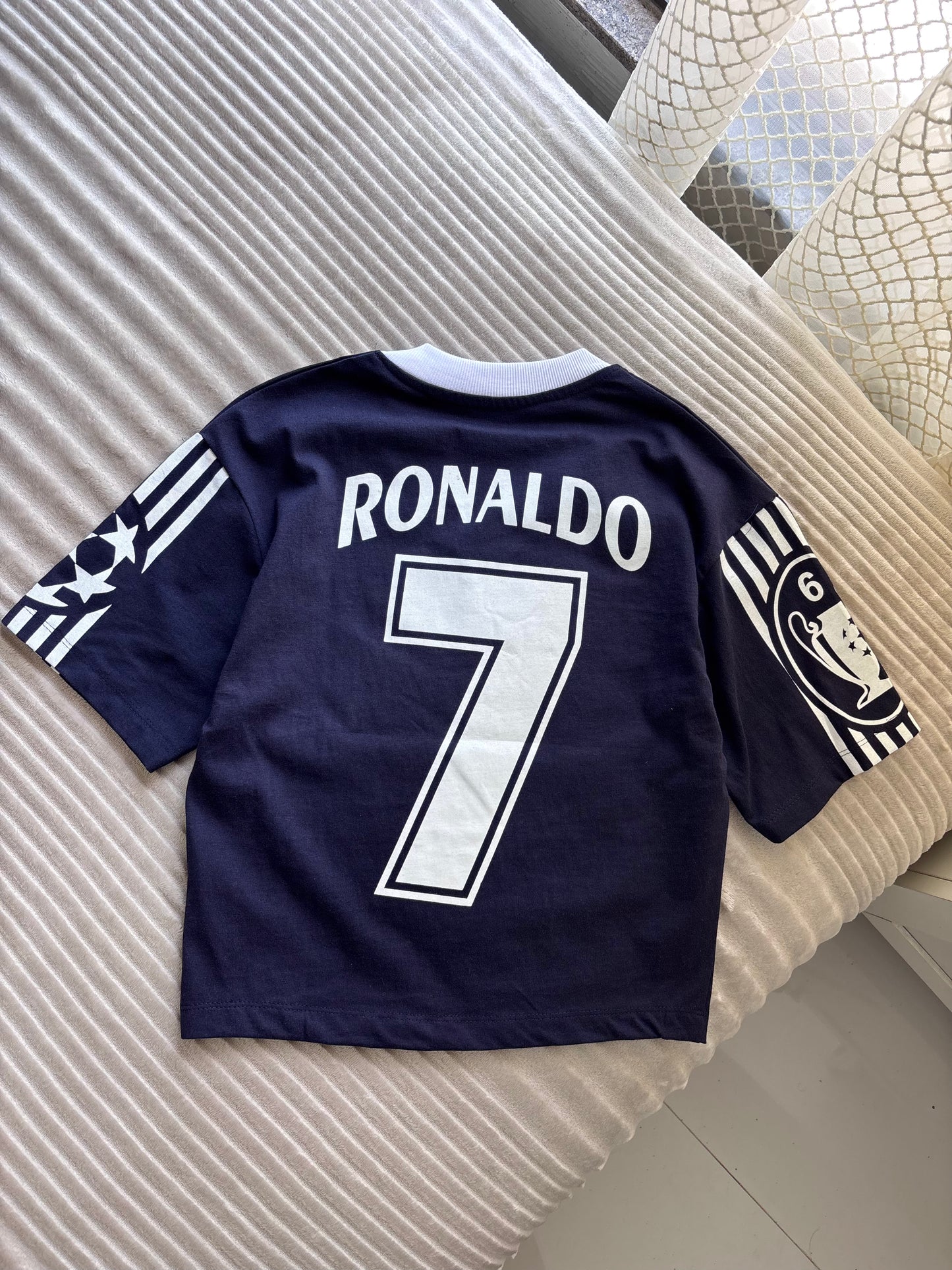 "AIG Ronaldo 7" Back Print Crop Tees
