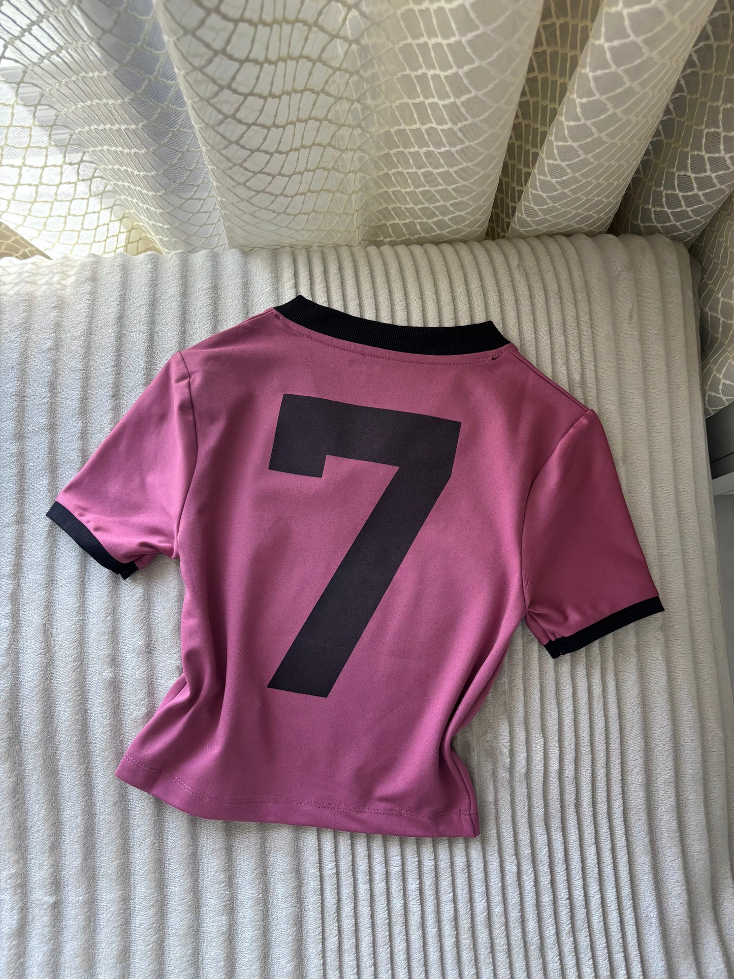 "7 Belgium" Back Print Crop Tee