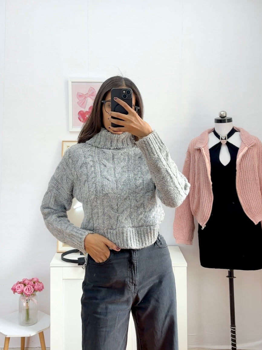 Crop Sweater ( Up to 36 bust)