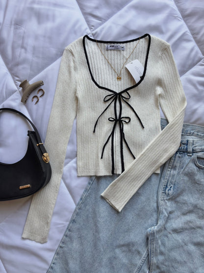 White bow top❀