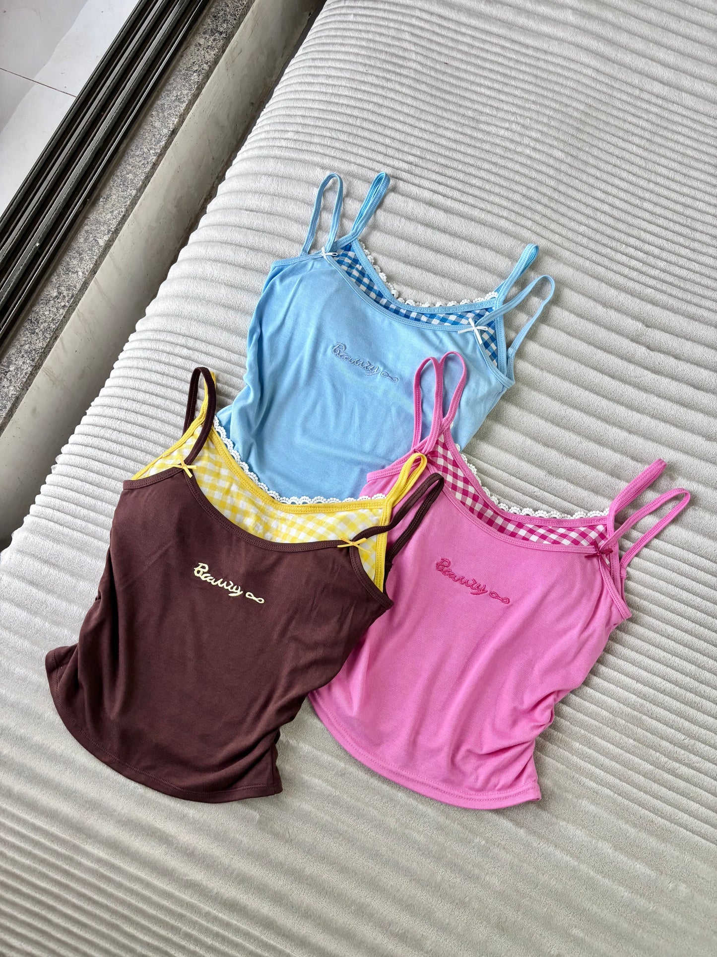 Sweetheart Gingham Built-in Bra Cami Tops