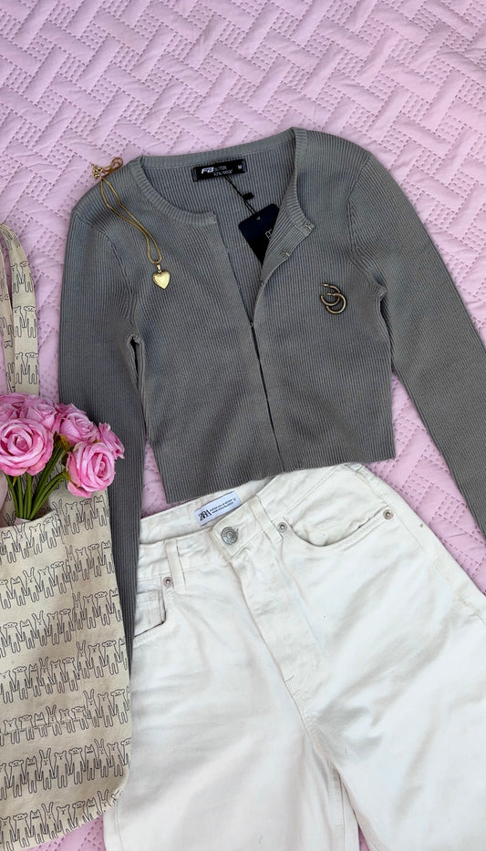 Openable hook summer top