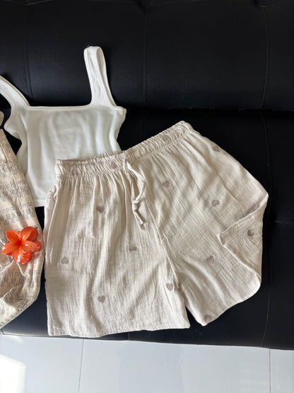 Pista Cream Embroidered Heart Mul Cotton Shorts