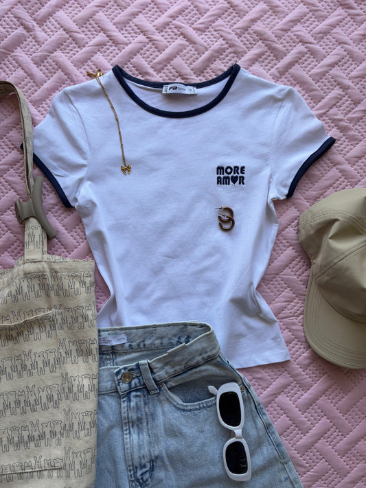"More Amor" Embroidery T-shirt