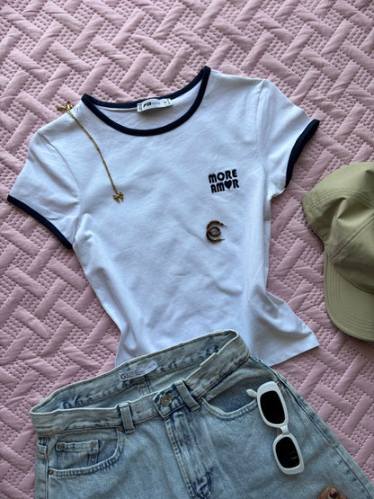"More Amor" Embroidery T-shirt