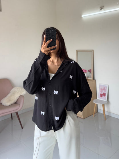 Bow Embroidery Shirt (Black)