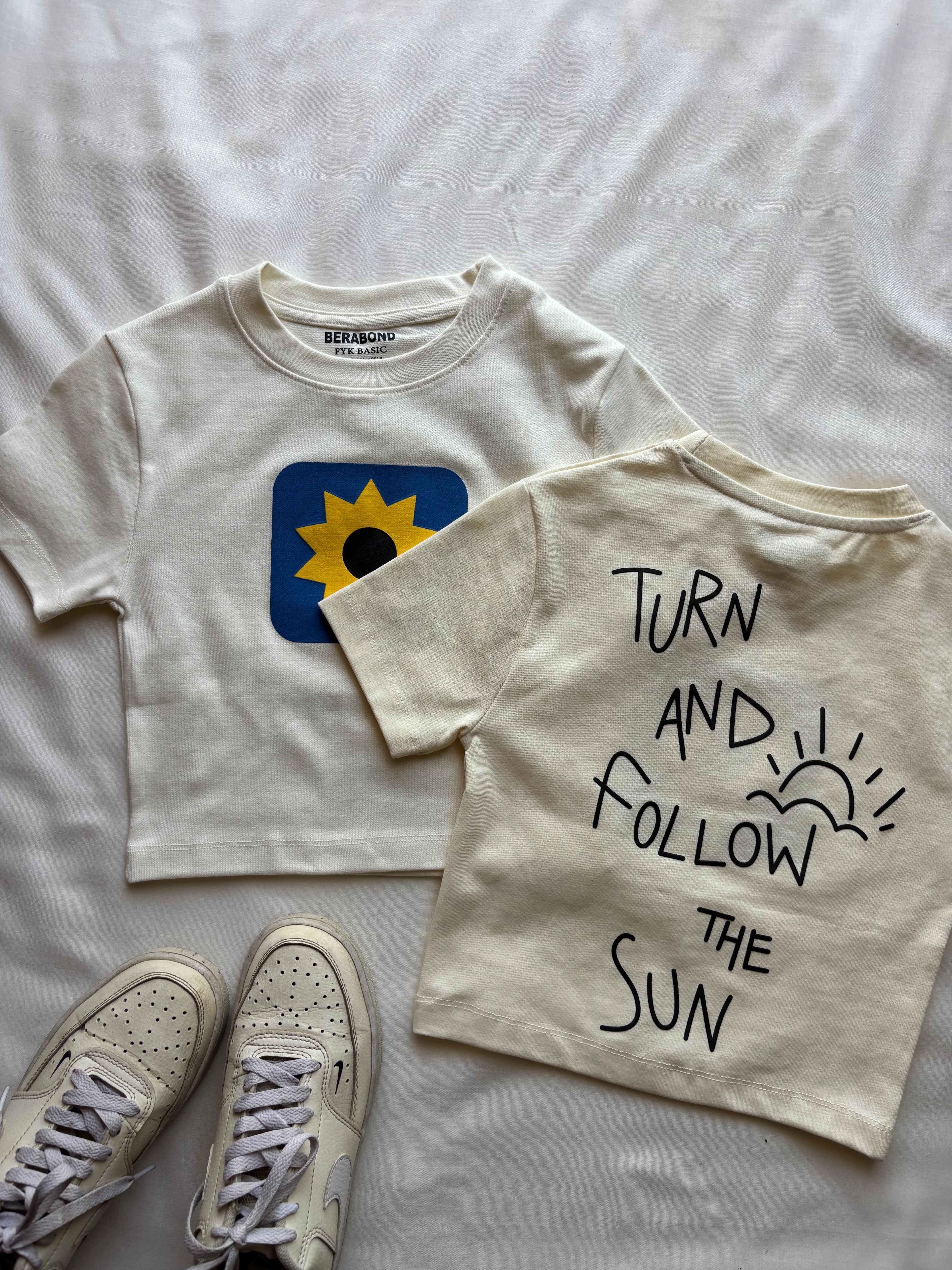 "Sun Flower" back print crop t-shirt