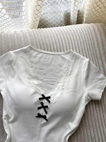 Coquette Lace V-neck Built-in Bra Tops
