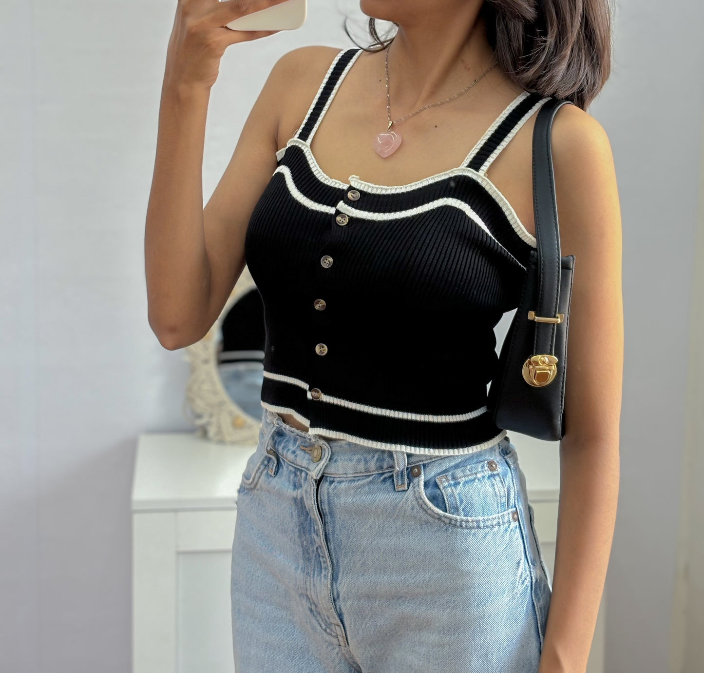 Korean top(fit 30-32 bust)